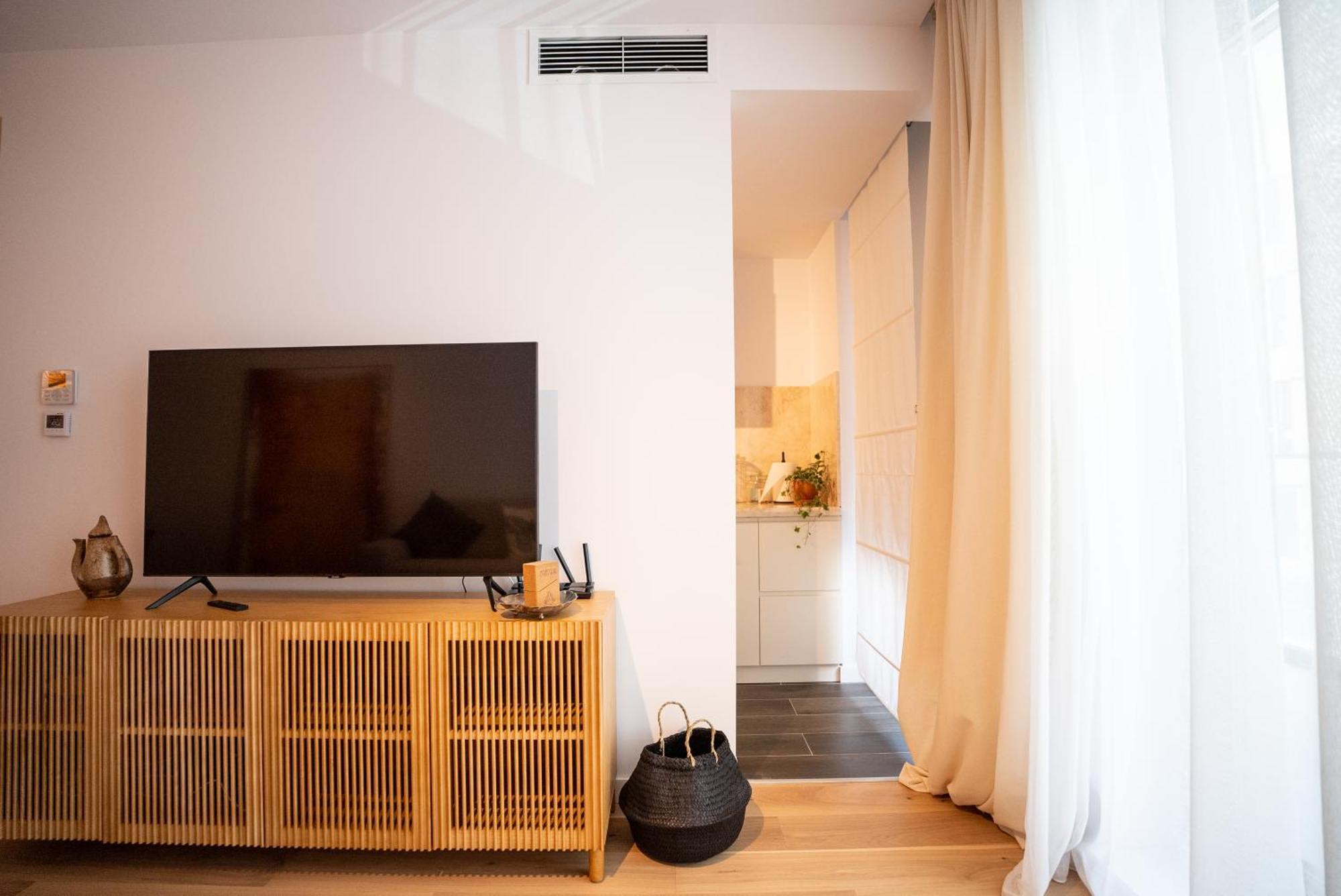 The Level Sanctuary: Free Parking & Netflix Lejlighed Bukarest Eksteriør billede