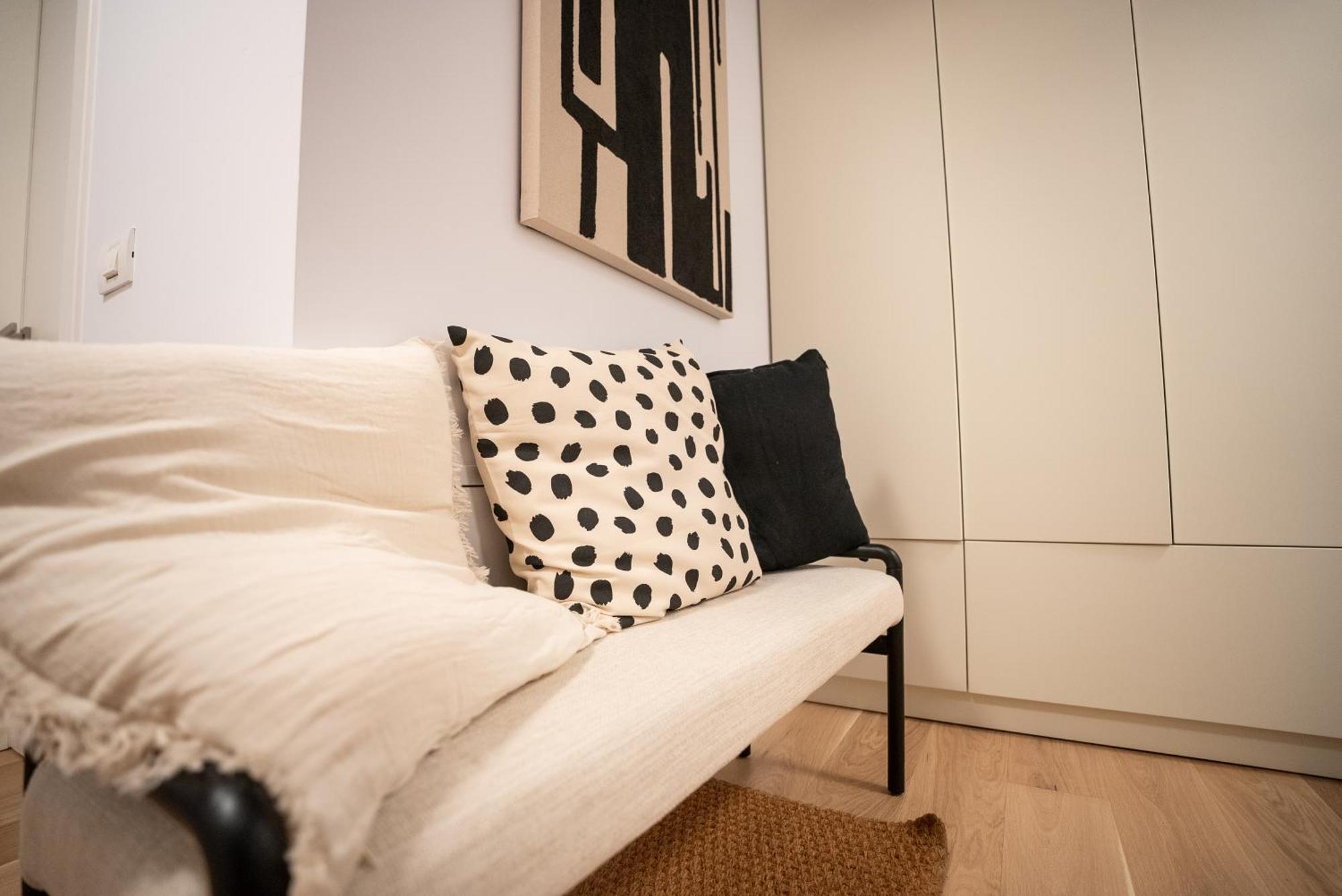 The Level Sanctuary: Free Parking & Netflix Lejlighed Bukarest Eksteriør billede