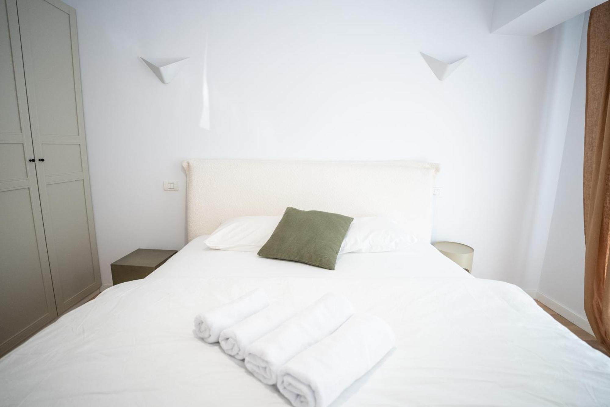 The Level Sanctuary: Free Parking & Netflix Lejlighed Bukarest Eksteriør billede