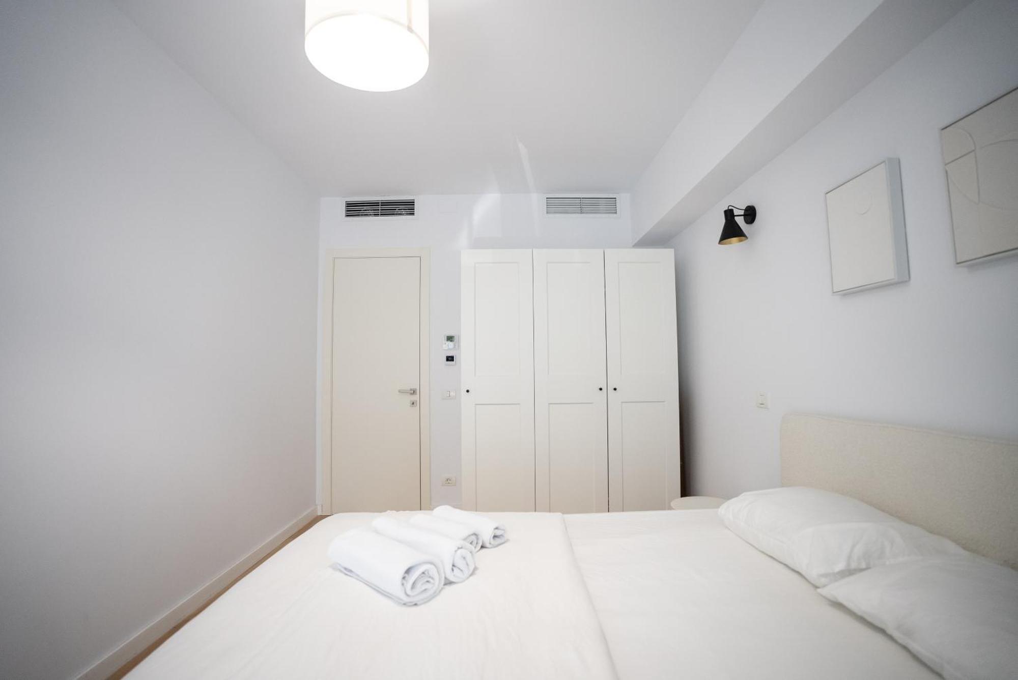 The Level Sanctuary: Free Parking & Netflix Lejlighed Bukarest Eksteriør billede